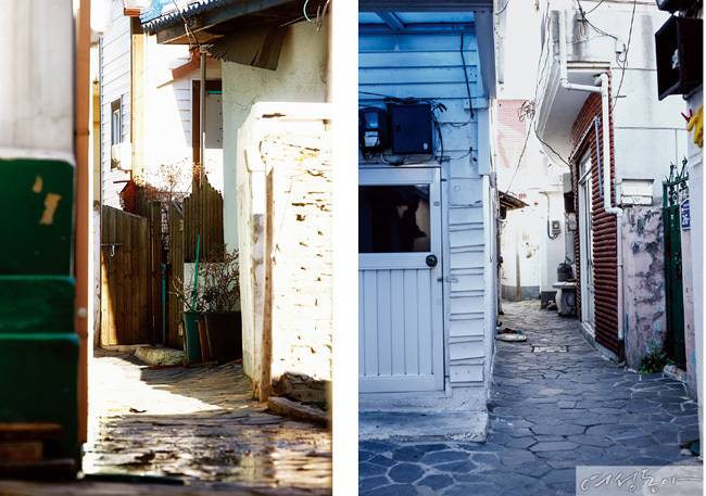 사람 하나 겨우 지나다닐 수 있는 골목으로 이어진 아바이마을.주민들이 살고 있으니 조용히 다녀야 한다.