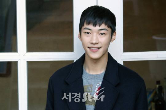 배우 우도환이 인터뷰전 포즈를 취하고 있다./사진=오훈 기자