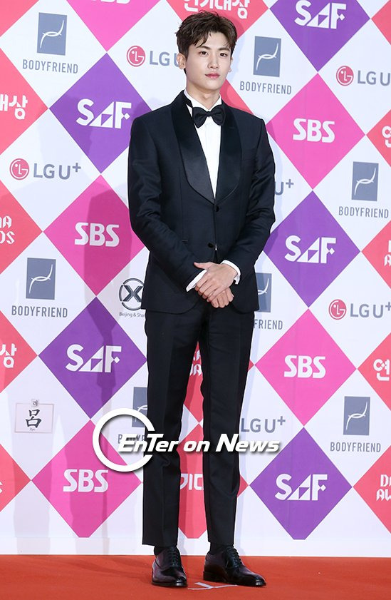 박형식