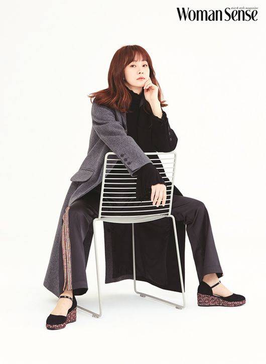 배우 명세빈. 사진 우먼센스