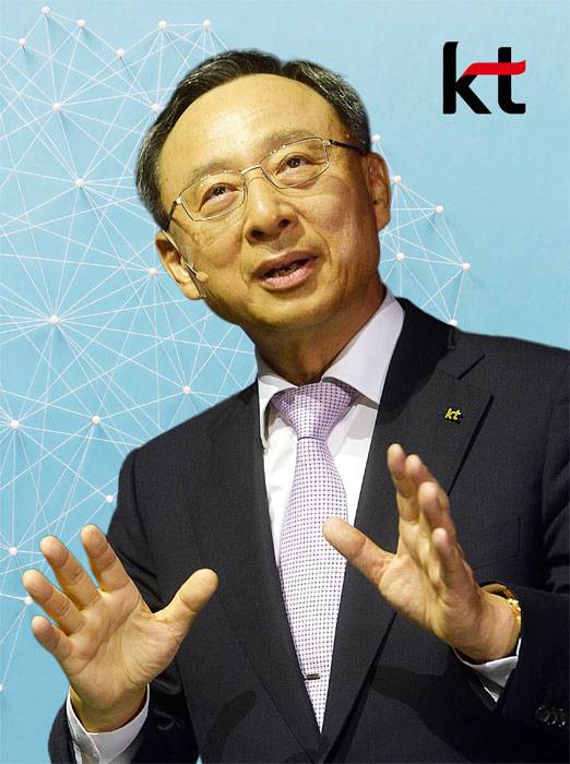 재임 3년간 황창규 회장은 ‘황의 마법’을 선보이며 KT를 바꿨다. 영업이익 1조 클럽 복귀, 글로벌 경쟁력 강화는 황 회장의 리더십이 빛난 결과물이라 볼 수 있다.