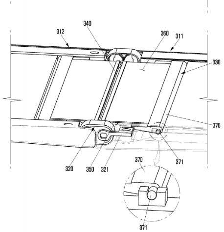 이번에 삼성이 출원한 특허는 제품 중간에 힌지(hinge)를 사용해 책처럼 접을 수 있는 형태다. (사진=미국 특허청)