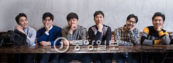 아프로뮤직을 설립한 조성모는 “음악을 꿈꾸는 이들을 돕는 드림 메이커가 되고 싶다”고 말했다. 그 첫 시작을 여는 아프로밴드. 왼쪽부터 강현준(보컬)·이귀남(드럼)·문상선(키보드)·서영민(베이스)·노은종(기타). [사진 권혁재 사진전문기자]