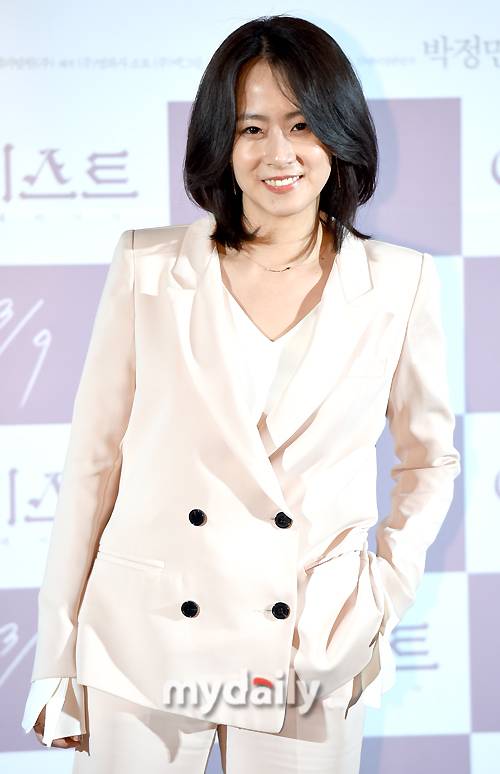 ▲ 류현경 '멋스러운 수트 자태'