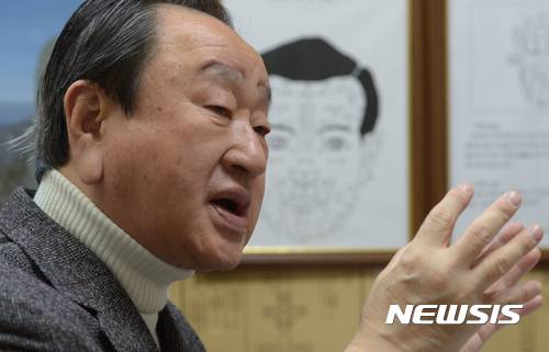 【서울=뉴시스】조수정 기자 = 역술가 백운산 선생이 서울 역삼동에서 뉴시스와 인터뷰 하고 있다.    chocrystal@newsis.com