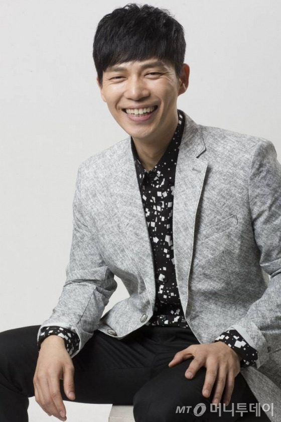 배우 지승현.