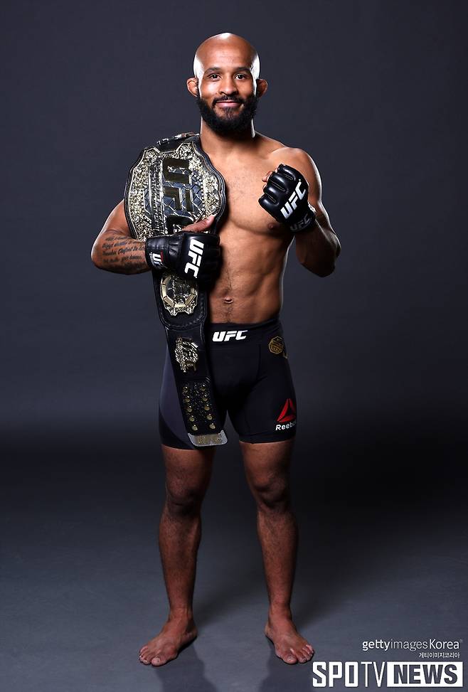 ▲ 드미트리우스 존슨은 다음 달 UFC 타이틀 최다 연속 방어 타이기록에 도전한다.