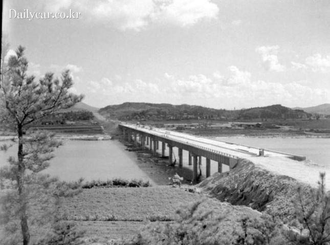 경부고속도로 (제공: 국가기록원)
