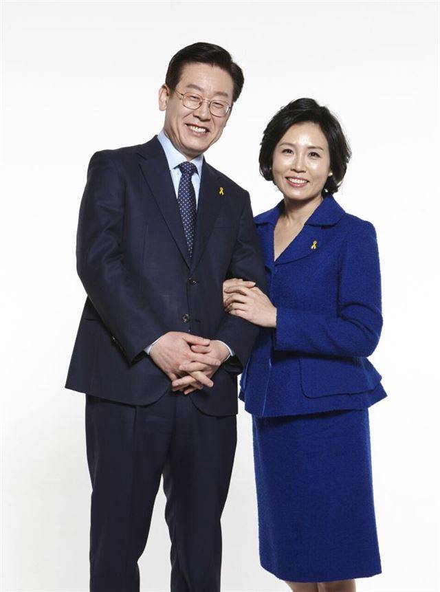 TV 프로그램 녹화를 앞둔 이재명 성남시장과 부인 김혜경씨. 이재명 캠프 제공