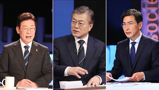 (왼쪽부터) 이재명, 문재인, 안희정 더불어민주당 대선후보 ⓒ 국회사진취재단