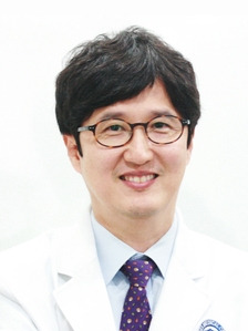 함종욱 원장(사진=함종욱 치과 제공)