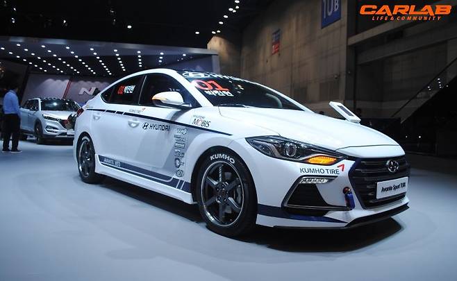 아반떼 스포츠 튜익스