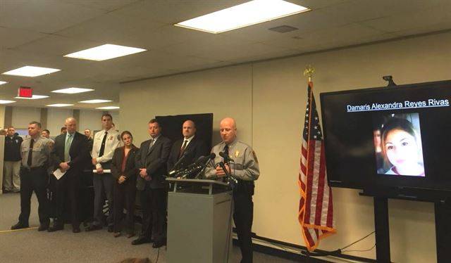 버지니아주 페어팩스 경찰당국이 지난달 MS-13 조직원에 의해 살해된 여성 피해자 사건을 브리핑하고 있다.  페어팩스 경찰.