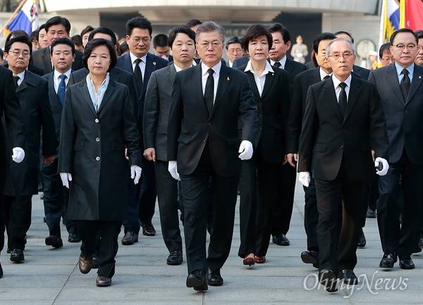 문재인 후보 국립현충원 참배
