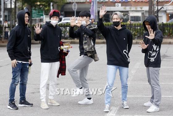 [★포토]틴탑, '다섯명으로 돌아왔어요'