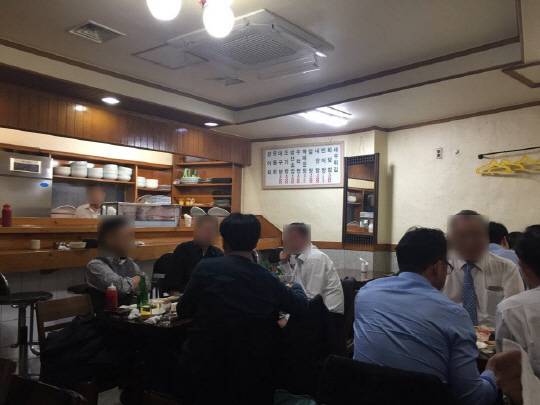 삼우일식의 월요일 저녁 풍경.