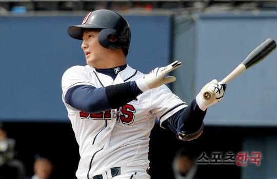 17일 두산에서 한화로 트레이드 된 포수 최재훈. 스포츠코리아 제공