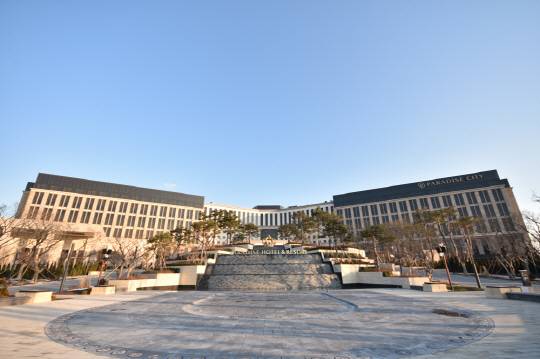 파라다이스시티호텔 외관