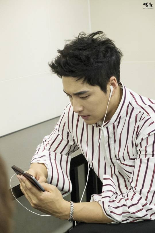 민우혁