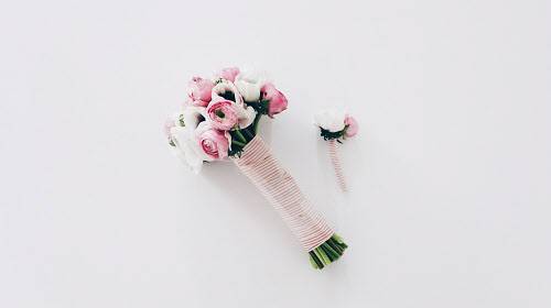 아네모네와 라넌큘러스로 만든 웨딩 부케. /김신정 디자이너 제공