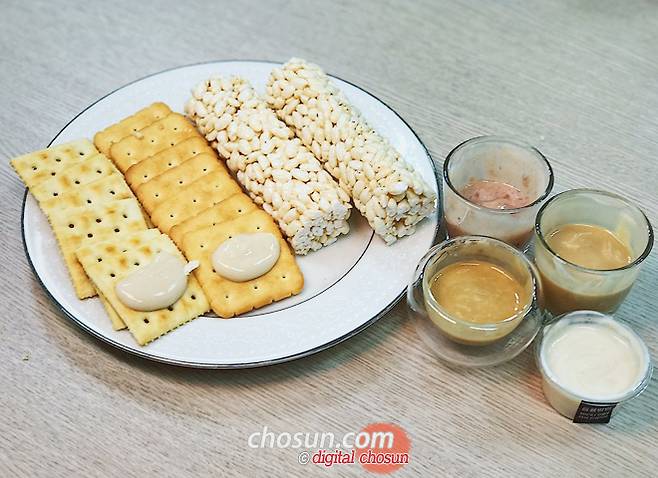 크래커, 딸기잼, 요거트 등과 함께 먹어본 이화주