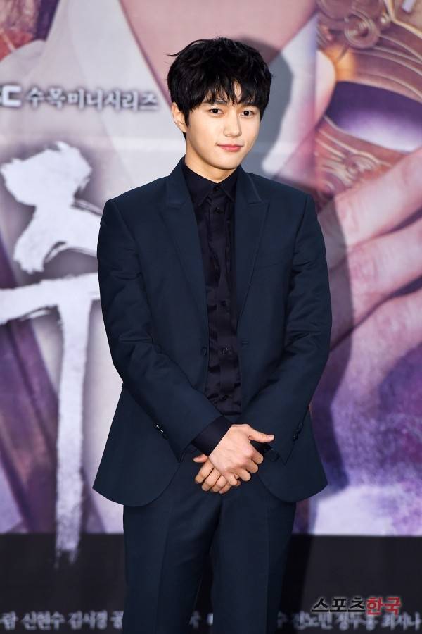 MBC 수목미니시리즈 '군주' 제작발표회에 참석하고 있는 김명수. 사진=이규연 기자 fit@hankooki.com