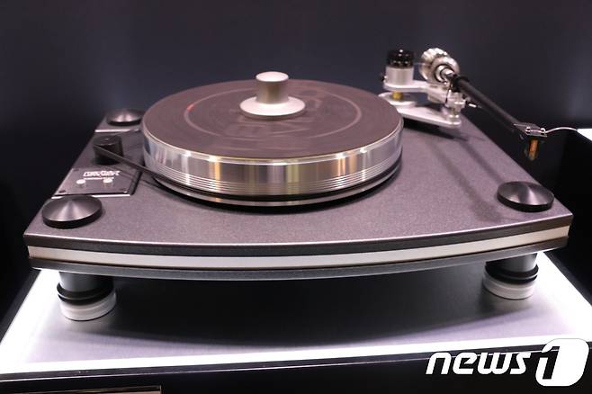 마크 레빈슨 턴테이블 No.515 © News1