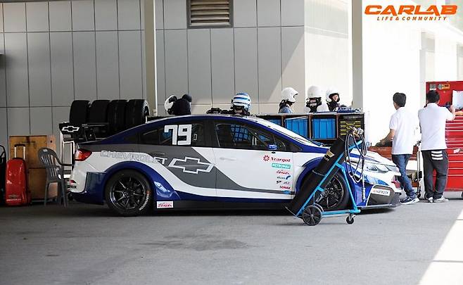 쉐보레 레이싱팀의 크루즈 레이싱카