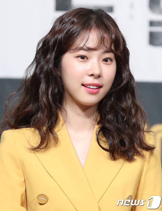 배우 서은수가 31일 오후 서울 영등포 타임스퀘어에서 열린 OCN 드라마 ‘듀얼’ 제작발표회에 참석해 포즈를 취하고 있다. © News1 권현진 기자