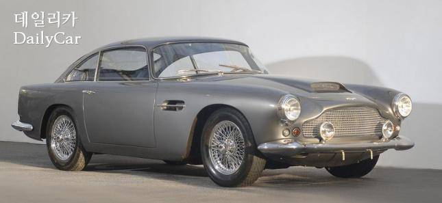 애스턴 마틴 (1958년형 DB4)