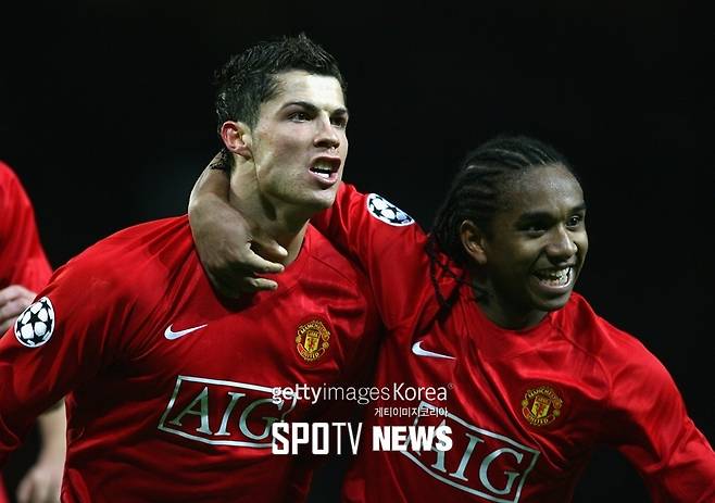 ▲ 2008년 당시 호날두(왼쪽)과 안데르손