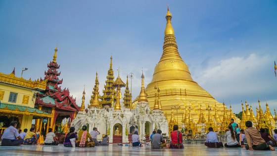 쉐다곤 파고다.