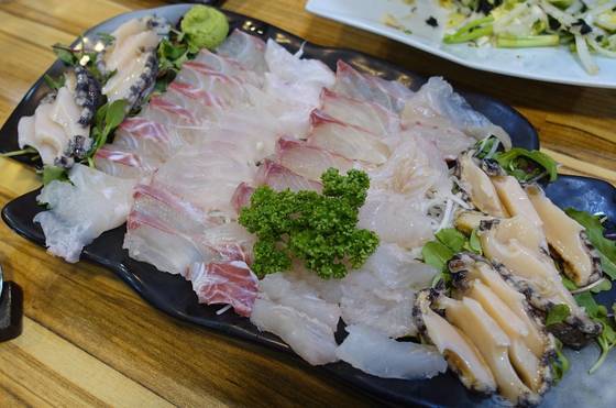 ②희귀생선 모둠회