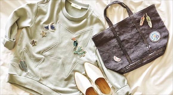 스티커로 개성 살린 바네사브루노 티셔츠와 가방.