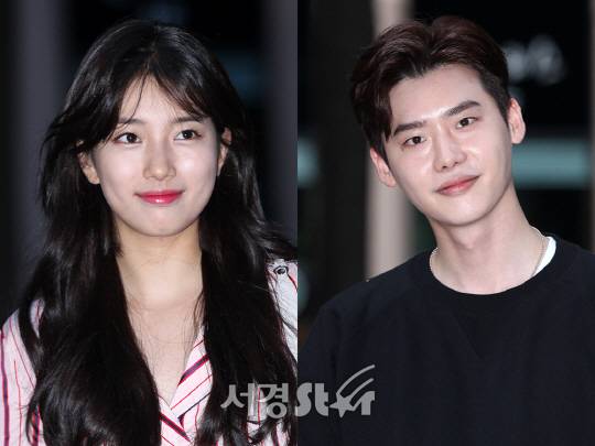 배우 수지와 이종석이 30일 오후 서울 영등포구 여의도동에 위치한 한 음식점에서 사전 제작 SBS 수목드라마 ‘당신이 잠든 사이에’ 쫑파티에 참석해 포즈를 취하고 있다.