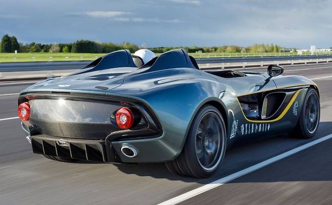 애스턴마틴 CC100 스피드스터 컨셉트