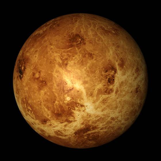 금성. 러브록은 생물이 없는 지구는 금성과 별차이가 없을 것이라고 생각했다.