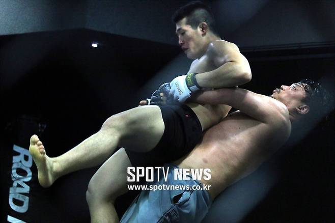 ▲ 최무배는 종합격투기에서 '부산 던지기'를 2003년부터 썼다. ⓒ이교덕 기자