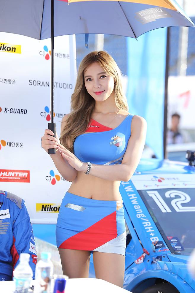 CJ로지스틱스 레이싱모델 제바 / 카조선 포토그래퍼 네이비씰