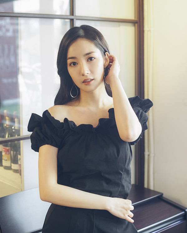 스포츠한국과 박민영이 만났다. 사진=문화창고 제공