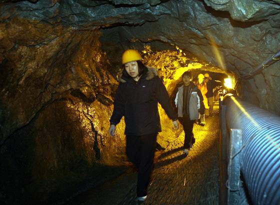 제 2땅굴 내부. [중앙포토]