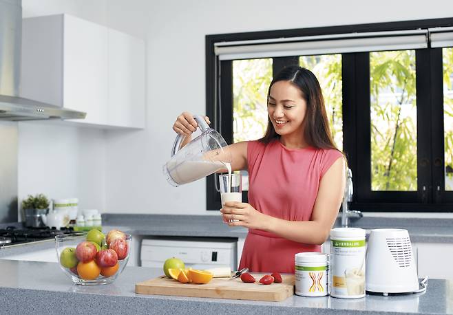 건강한 간편식으로 꾸준한 사랑을 받아온 허벌라이프의 대표적인 체중조절용 조제식품, ‘Formula 1 건강한 식사’.