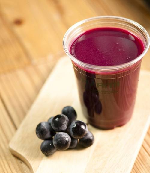 항산화성분을 충분히 섭취하기 위해서는 포도껍질과 씨까지 먹는 것이 좋다.