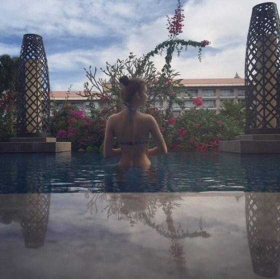 김진경의 비키니 자태가 주목받고 있다. © News1 스포츠 / 김진경 인스타그램