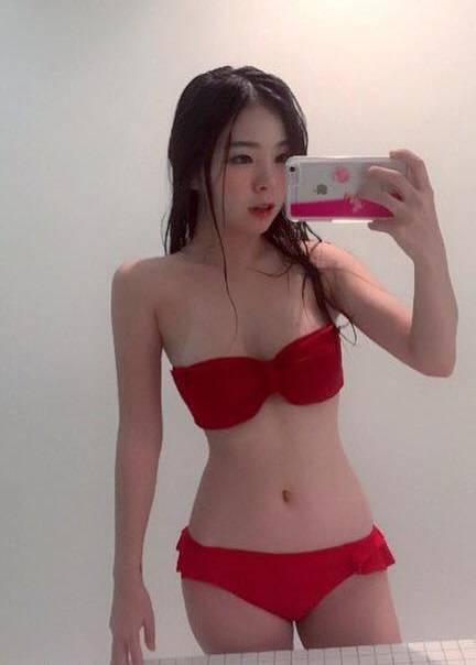 '외모지상주의' BJ 하늘, 젖은 머릿결로 '핫 레드' 비키니 인증샷 (사진=하늘 페이스북)