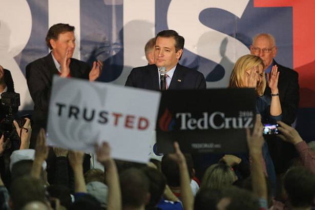 아이오와 공산당원대회에서 크루즈