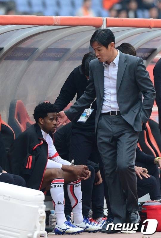 FC서울 최용수 감독(오른쪽). /사진=뉴스1