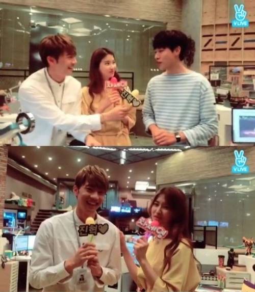 사진=V앱 방송 캡처 (차세영, 진혁이 함께 `운빨로맨스` 촬영장 투어를 했다)
