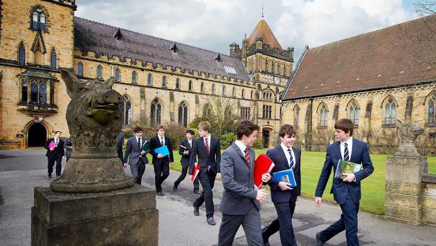 톤브리지 스쿨.