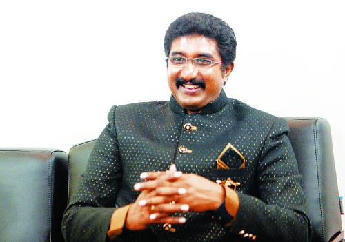 사티쉬 쿠마르 목사가 24일 국민일보와의 인터뷰에서 “하나님의 사랑을 교회 안팎에서 구현하고, 교인들을 가족처럼 챙기는 교회 사역을 통해 갈보리템플을 인도 최고의 교회로 성장시켰다”고 말하고 있다. 강민석 선임기자